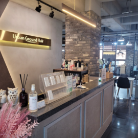 넓고 쾌적한 매장환경 에서 디자이너와 고객과의 1대1 맞춤형 시술 미용실!