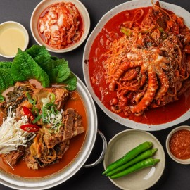 25년 전통의 뼈다귀 해장국 전문점