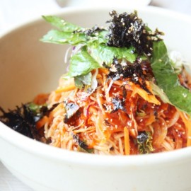 수통골 칼국수와 푸짐한 정식이 맛있는