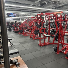 최고급머신 준비에 여심저격 스트레칭존, 넓은 프리웨이트존 공간!
