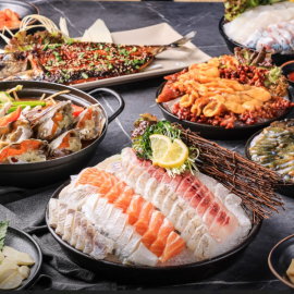 5만원의 제철음식을 제공합니다! 신선하고 고퀄리티의 회를 맛보세요!