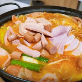 김포 부대찌개 최고 쾌적한 맛집