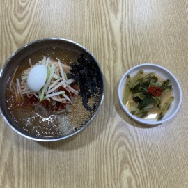 먹어보면 다음날도 다시오고 싶은 메밀&수육 전문 한식 맛집