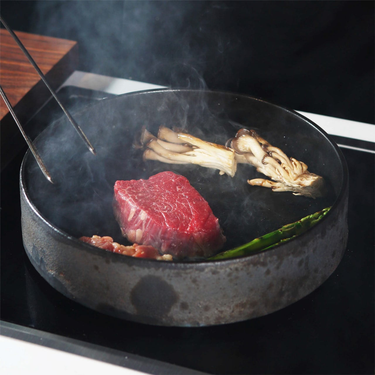 [서울 마포]압도적인 한우 퀄리티 11코스로 대접받는 고급 오마카세  [한우오마카세 압도]