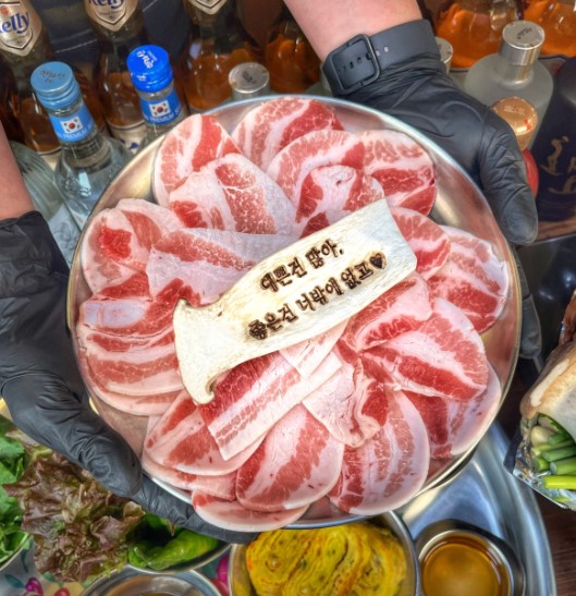 [서울 동작]노량진역앞! 담당자 냉삼중에 제일 맛있고 인테리어 1위 입니다. 전국최고의 냉