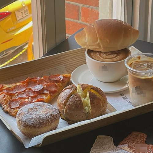 [경기 안산]맛있는 디저트와 커피음료가 있는 창고형 베이커리 카페 매장이 넓어 여유롭게 시