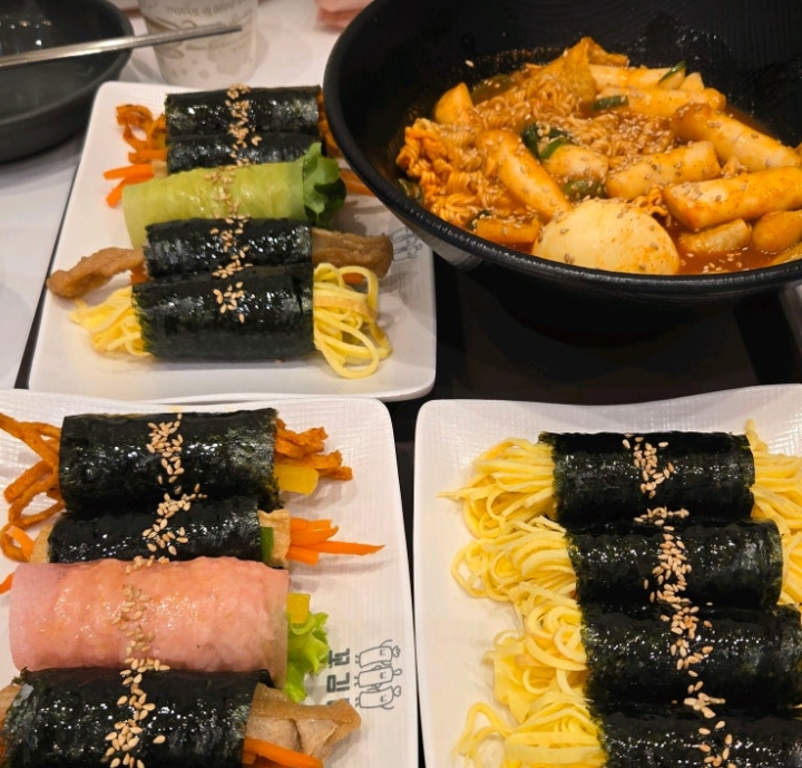 [부산 남구]유튜브김밥 맛집!! 부산에서 모르는 사람이 없는 꼬마김밥 맛집! [꼬김빱 본점