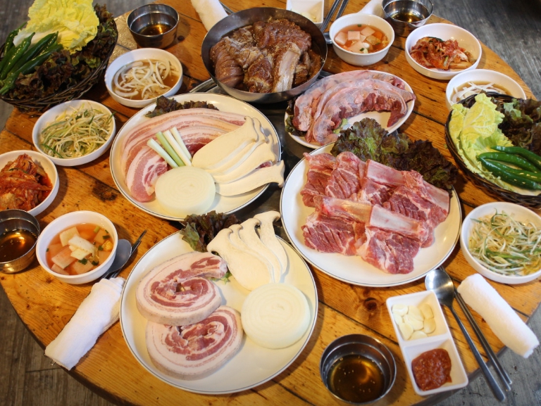 [경기 고양]애니골 터줏대감! 주차완비 좋은고기로 보답하는 맛집 [원조연탄갈비]