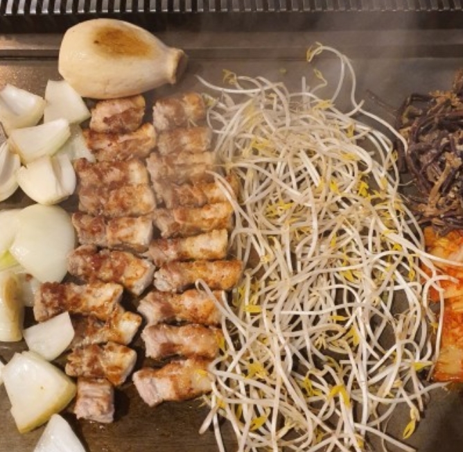 [경기 평택]육즙끝내주는 불쇼가 있는 스페셜한 고기집 [돌풍 평택점]