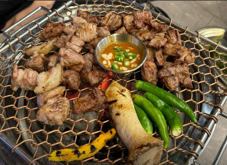 [서울 성동]왕십리역앞! 담당자 최고추천 화로 숯불 삼겹살구이맛집 [마장화로]