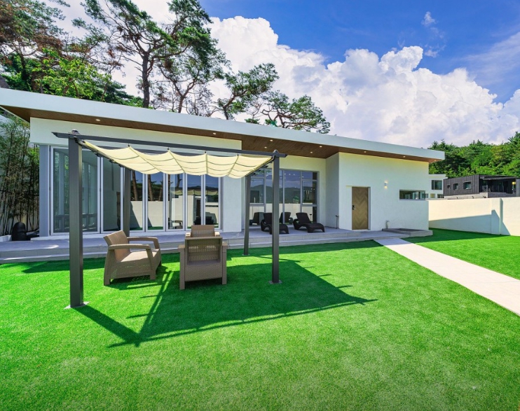 [경북 경주]애견풀빌라 프라이빗 독채 마당 펜션 [위클라드 풀빌라]