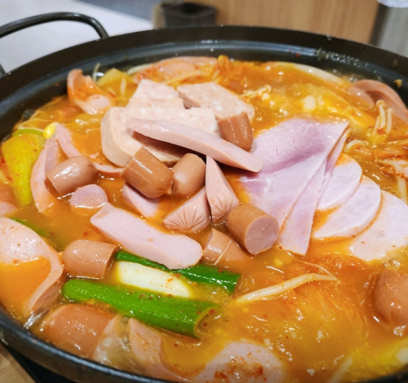 [경기 김포]김포 부대찌개 최고 쾌적한 맛집 [내쇼날부대찌개]