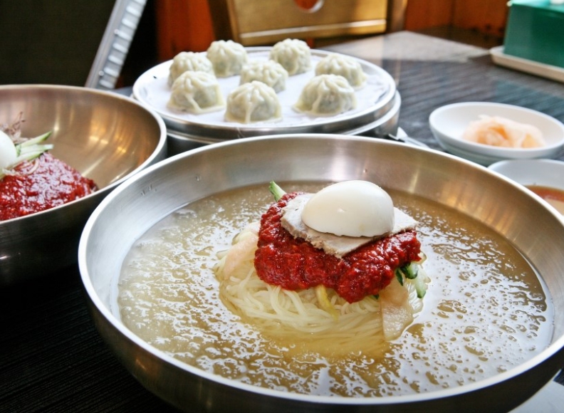 [부산 해운대]해운대 주민, 관광객 모두가 인정한 해운대 밀면 맛집! [해운대가야밀면]