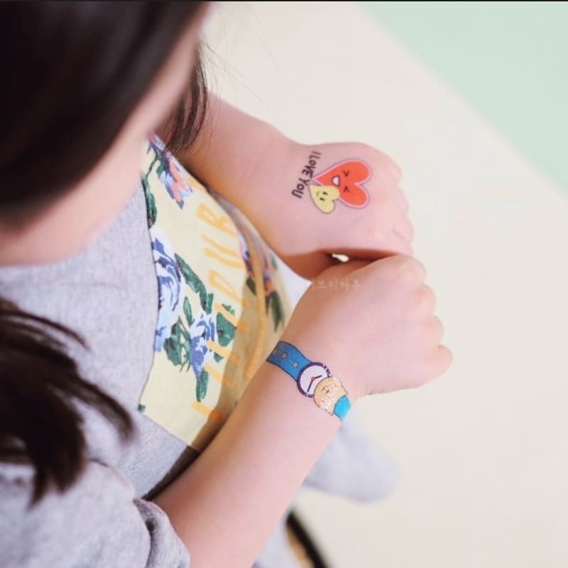 [쇼핑몰]SNS대란템! 알파벳,레터링,보석,꽃타투* 트렌디한 프린팅! 리얼 타투스티커 전문