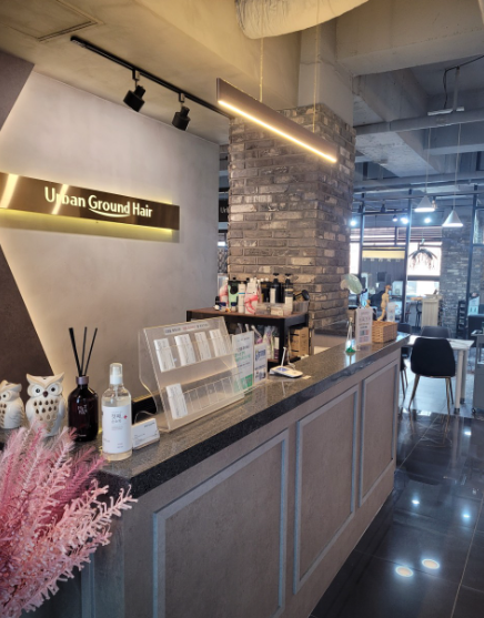 [경기 구리]넓고 쾌적한 매장환경 에서 디자이너와 고객과의 1대1 맞춤형 시술 미용실! [