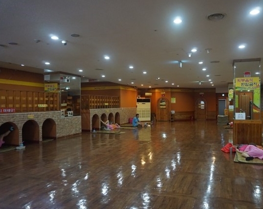 [인천 계양]찜질과 문화를 동시에 즐길 수 있는 불한증막 사우나 [훼밀리사우나]