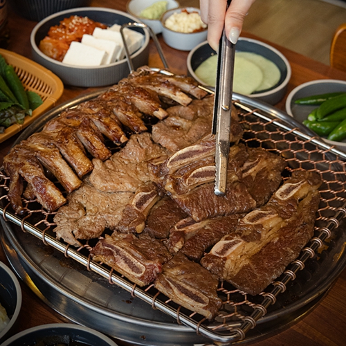 [대구 수성]숯불에 구워 더욱 맛있는 부드러운 갈비 맛집